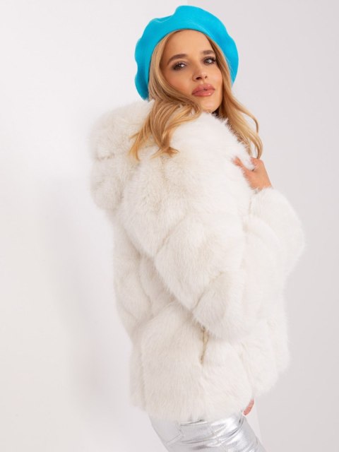 Czapka AT-CZ-231305.85P