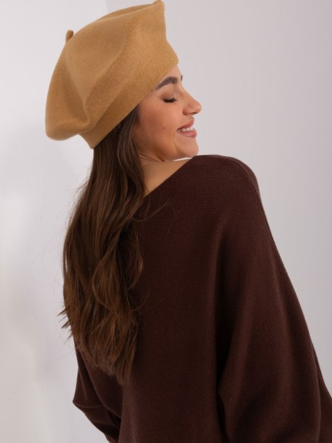 Czapka AT-CZ-231305.85P