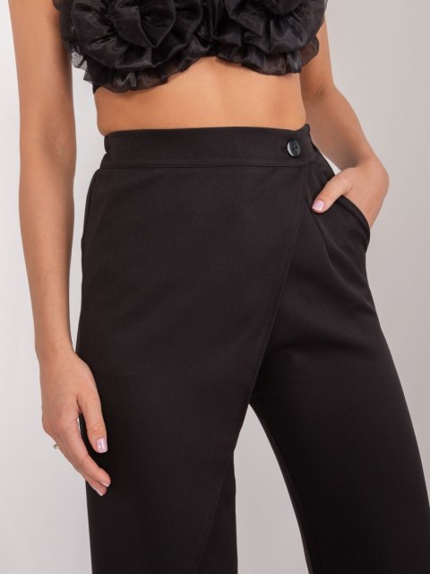 Spodnie LK-SP-509601.26X czarny 38