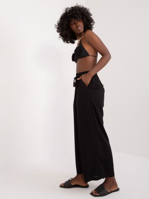 Spodnie D73761M62237E czarny S