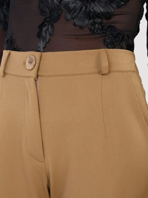 Spodnie LK-SP-509969.95 camelowy 42