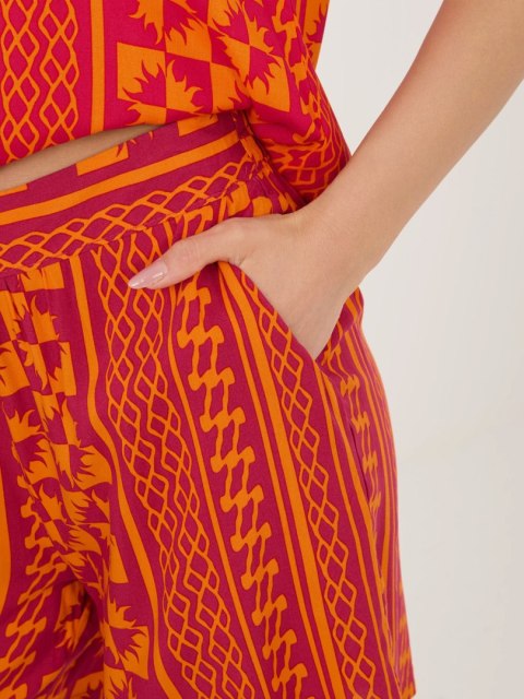 Szorty D73771M62489KD