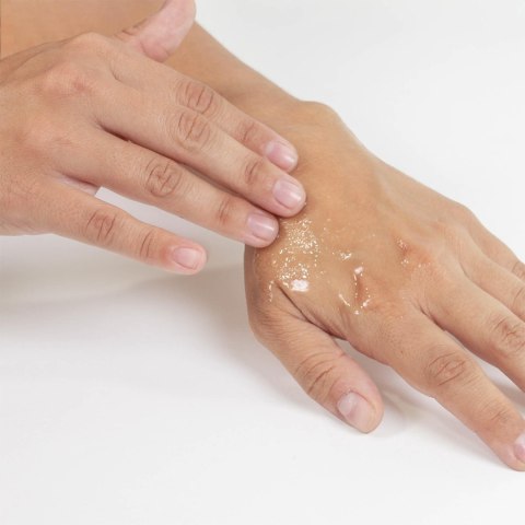 Jedwabisty balsam do ciała Hera Secret Play z truflami 50 ml